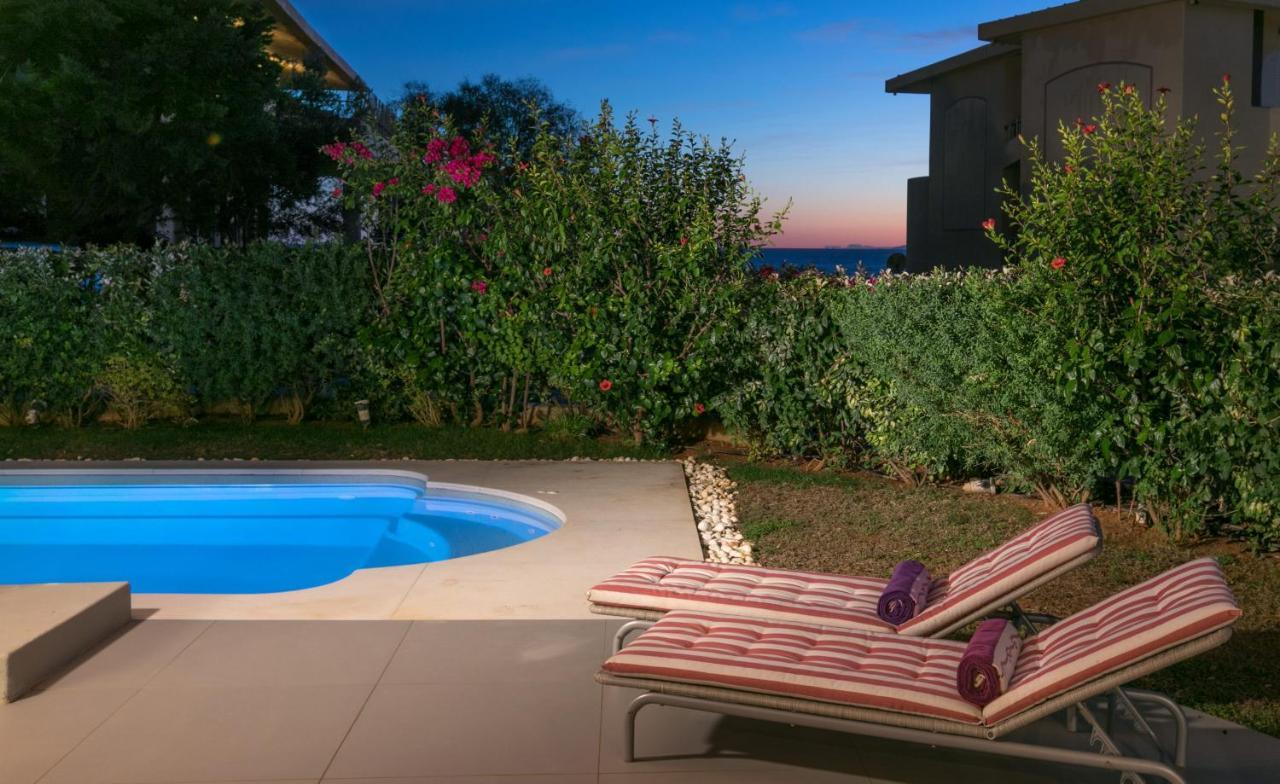 Luxurious Villa Philoxenia ラゴニッシ エクステリア 写真